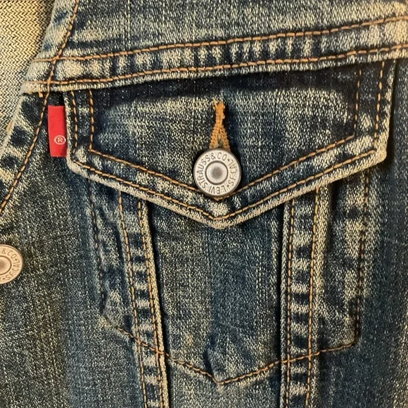 Vintage Levi’s Women’s Denim Halter Vest Shirt Top Christmas Gift  sz 8 Like New - Picture 4 of 6